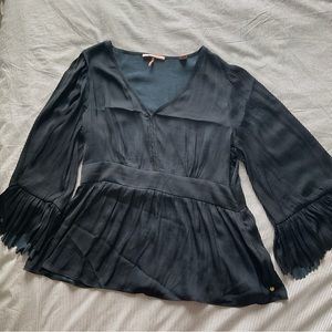 scotch and soda top with flared sleeves womens dark blue large
